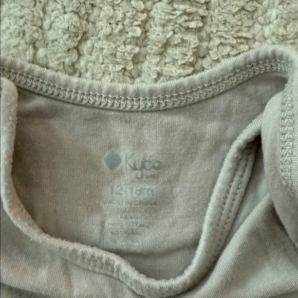 Kyte BABY Light Gray Onesie - Picture 2 of 2